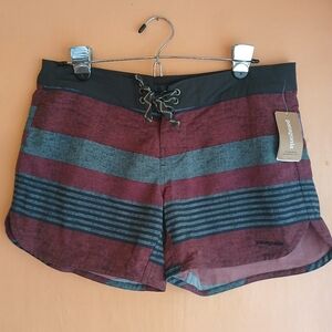 Womens Patagonia Wavefarer Boardshorts size 6